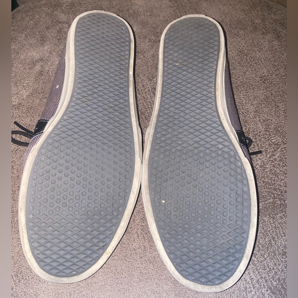 Vans - Picture 8 of 8